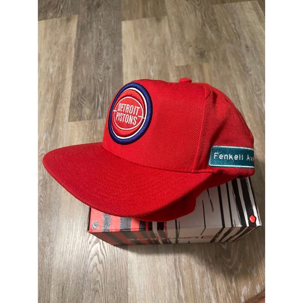 Detroit Pistons Fenkell Ave Mitchell & Ness Red Blue Snapback Hat NBA OS